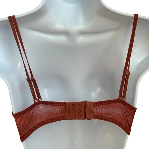 NEW ROMANTIC LACE PUSH UP BRA - Picture 3 of 4